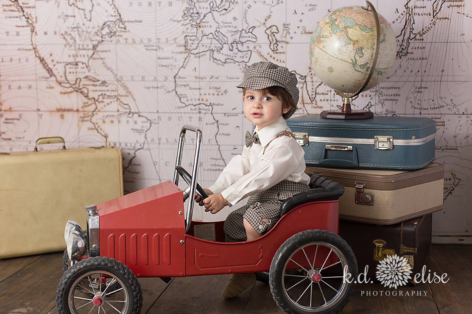 World travel themed children's photoshoot by K.D. Elise Photography.